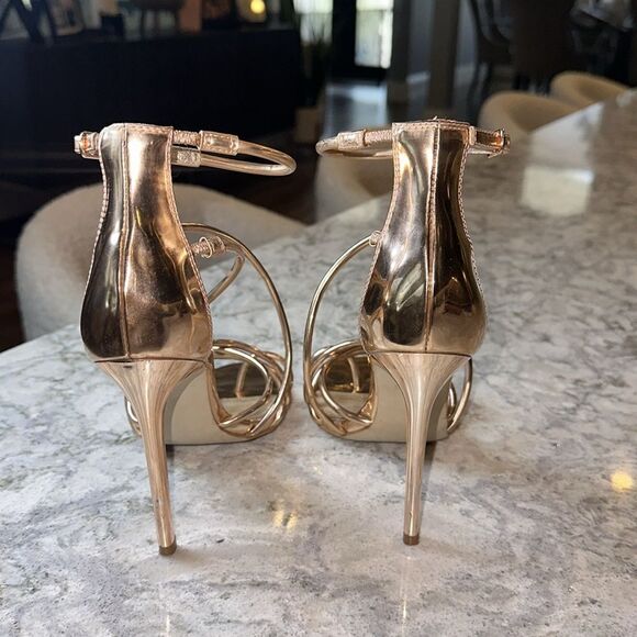 👠 Steve Madden Rose Gold Strappy Stiletto Heels Sz 5.5 - Picture 4 of 6